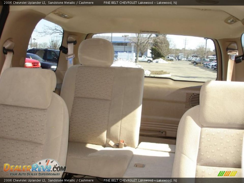 2006 Chevrolet Uplander LS Sandstone Metallic / Cashmere Photo #15