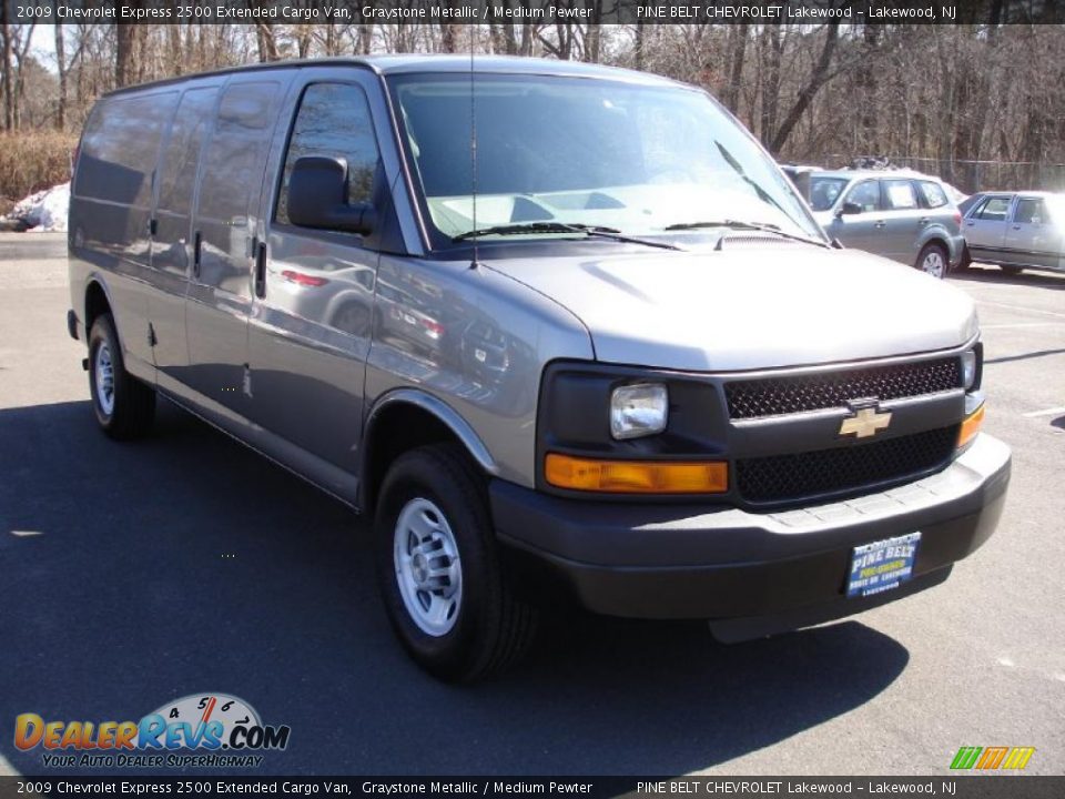 2009 Chevrolet Express 2500 Extended Cargo Van Graystone Metallic / Medium Pewter Photo #3