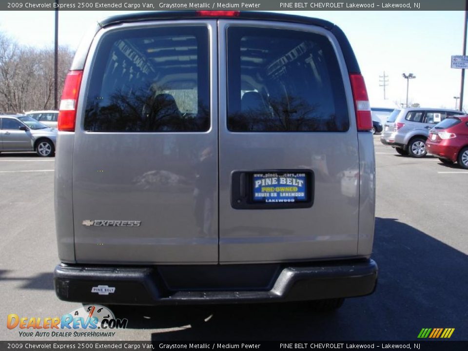 2009 Chevrolet Express 2500 Extended Cargo Van Graystone Metallic / Medium Pewter Photo #5
