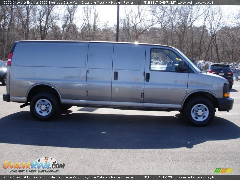 2009 Chevrolet Express 2500 Extended Cargo Van Graystone Metallic / Medium Pewter Photo #7