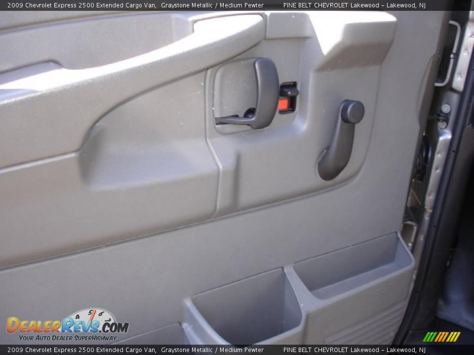 2009 Chevrolet Express 2500 Extended Cargo Van Graystone Metallic / Medium Pewter Photo #12
