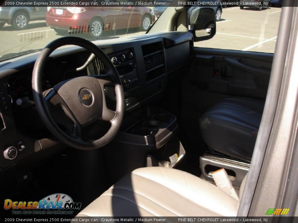 2009 Chevrolet Express 2500 Extended Cargo Van Graystone Metallic / Medium Pewter Photo #14