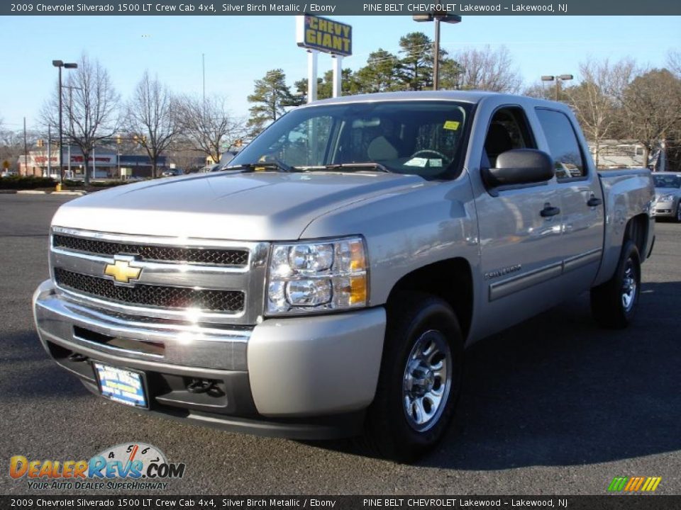 2009 Chevrolet Silverado 1500 LT Crew Cab 4x4 Silver Birch Metallic / Ebony Photo #1