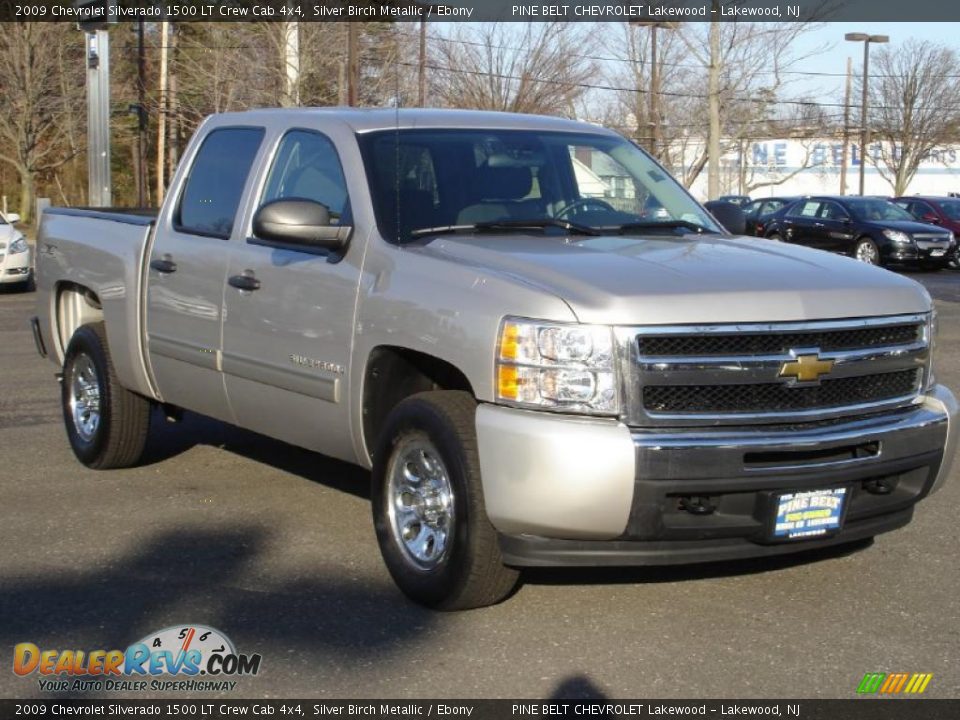2009 Chevrolet Silverado 1500 LT Crew Cab 4x4 Silver Birch Metallic / Ebony Photo #3