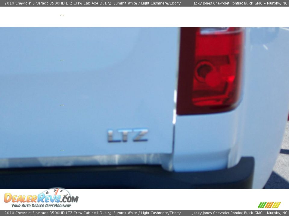 2010 Chevrolet Silverado 3500HD LTZ Crew Cab 4x4 Dually Summit White / Light Cashmere/Ebony Photo #23