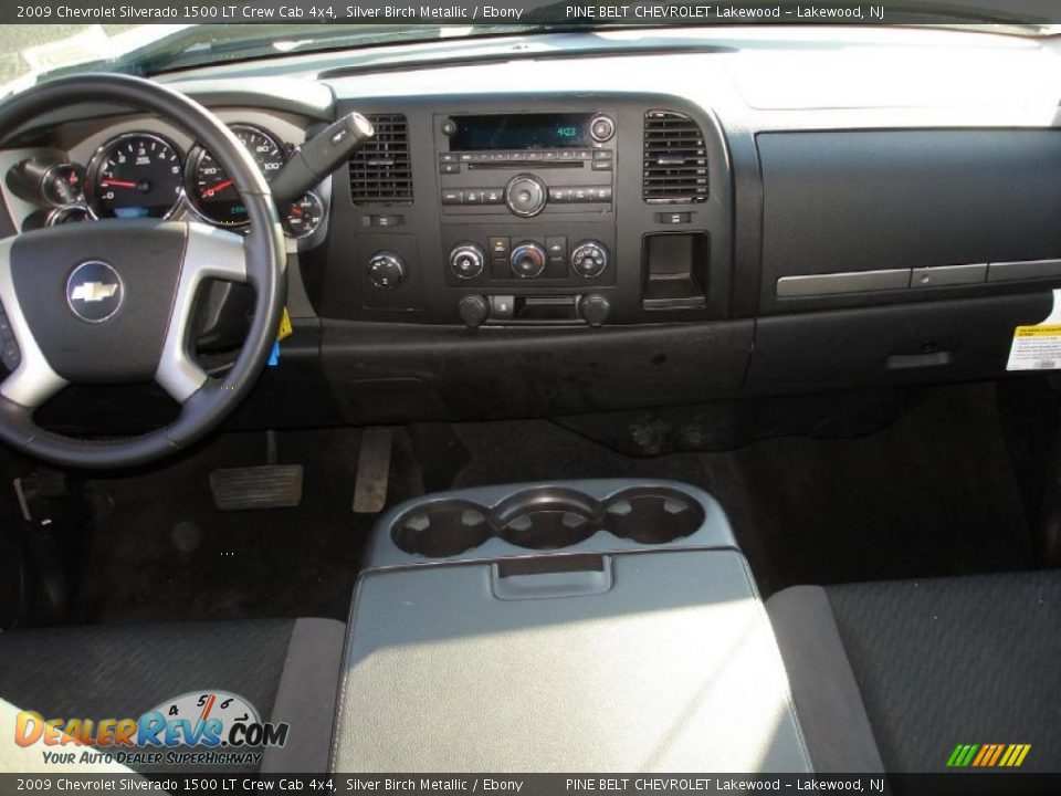 2009 Chevrolet Silverado 1500 LT Crew Cab 4x4 Silver Birch Metallic / Ebony Photo #15