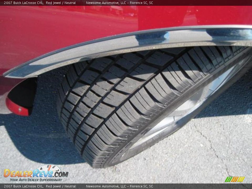 2007 Buick LaCrosse CXL Red Jewel / Neutral Photo #19
