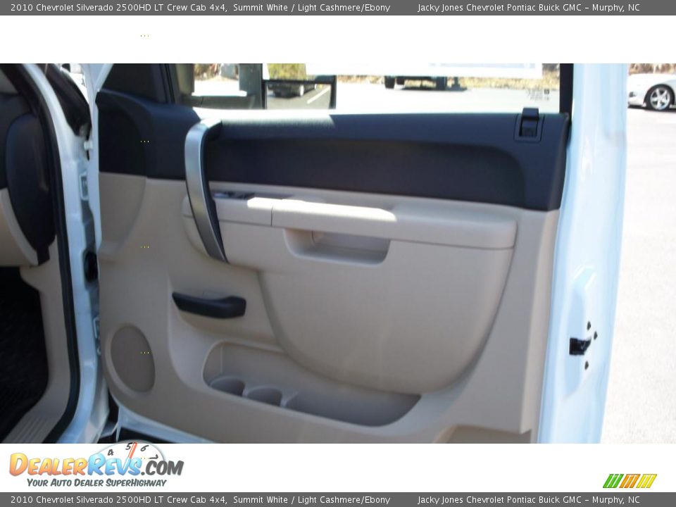 2010 Chevrolet Silverado 2500HD LT Crew Cab 4x4 Summit White / Light Cashmere/Ebony Photo #7