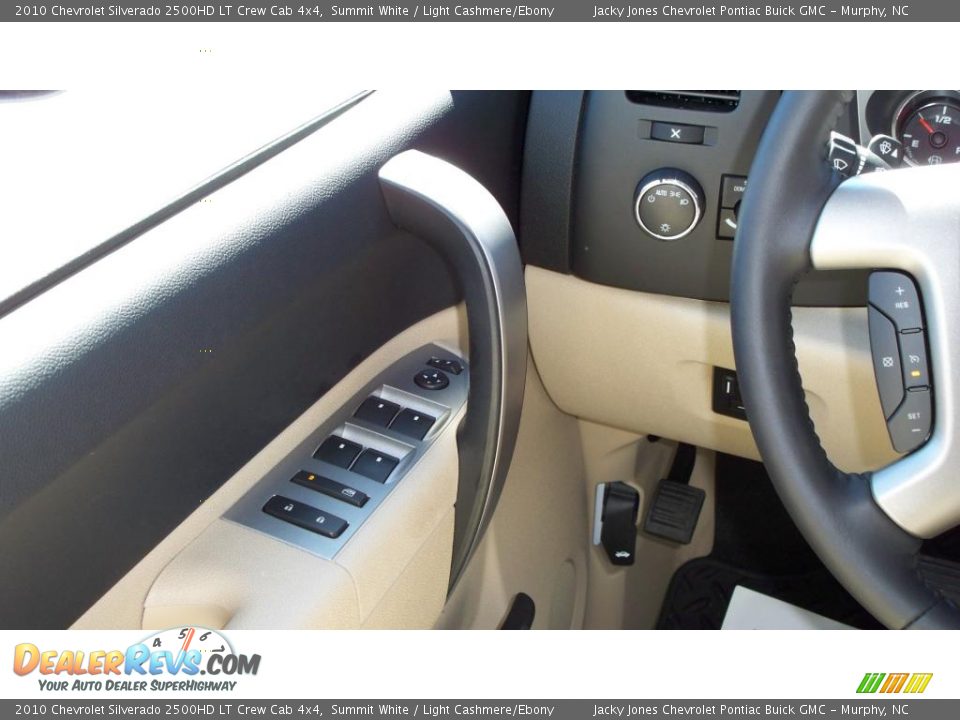 2010 Chevrolet Silverado 2500HD LT Crew Cab 4x4 Summit White / Light Cashmere/Ebony Photo #9