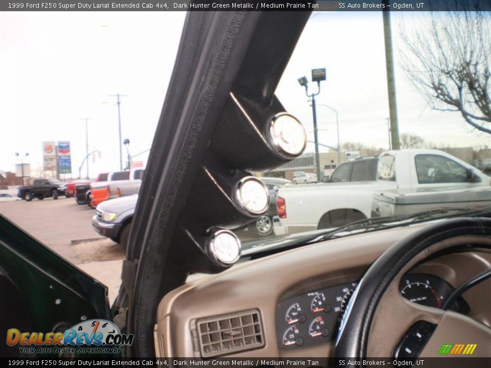 1999 Ford F250 Super Duty Lariat Extended Cab 4x4 Dark Hunter Green Metallic / Medium Prairie Tan Photo #11