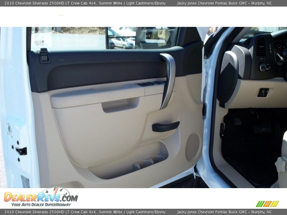 2010 Chevrolet Silverado 2500HD LT Crew Cab 4x4 Summit White / Light Cashmere/Ebony Photo #20