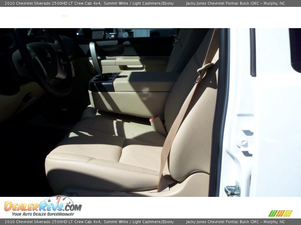 2010 Chevrolet Silverado 2500HD LT Crew Cab 4x4 Summit White / Light Cashmere/Ebony Photo #21