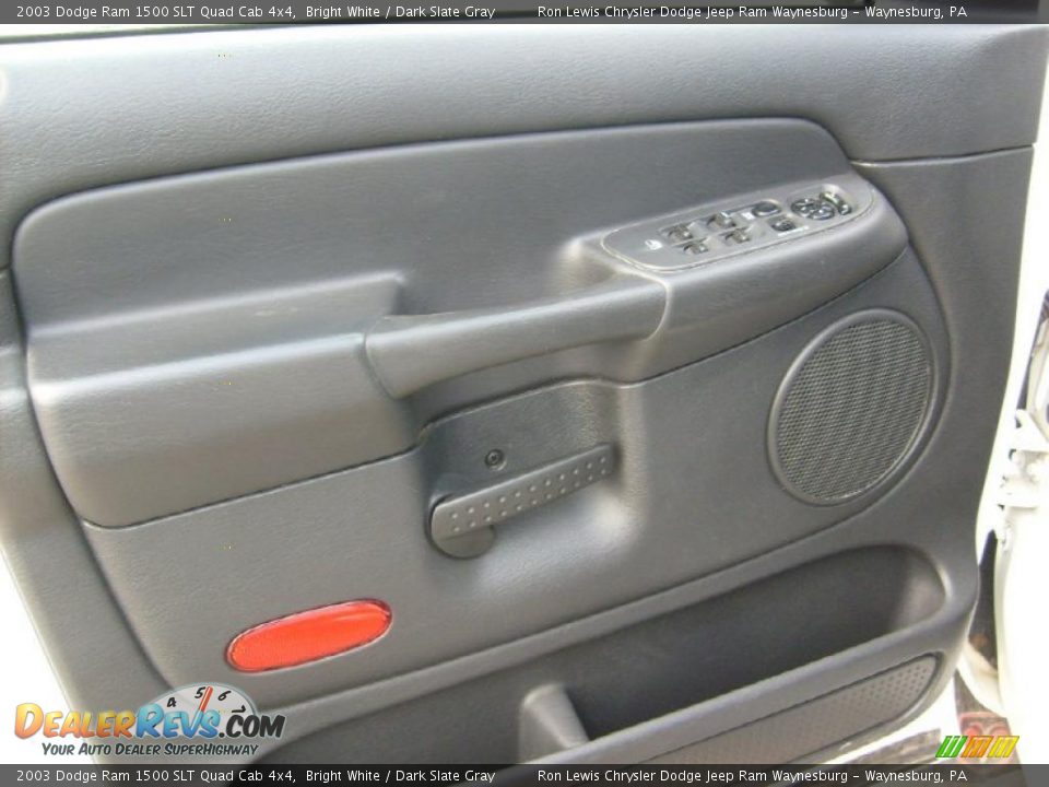 2003 Dodge Ram 1500 SLT Quad Cab 4x4 Bright White / Dark Slate Gray Photo #11