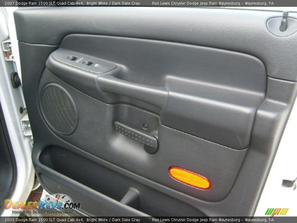 2003 Dodge Ram 1500 SLT Quad Cab 4x4 Bright White / Dark Slate Gray Photo #21