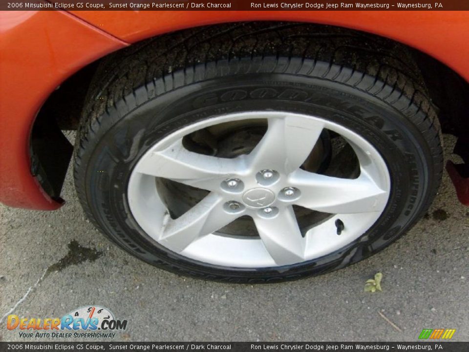 2006 Mitsubishi Eclipse GS Coupe Sunset Orange Pearlescent / Dark Charcoal Photo #17