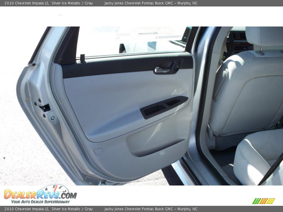 2010 Chevrolet Impala LS Silver Ice Metallic / Gray Photo #4