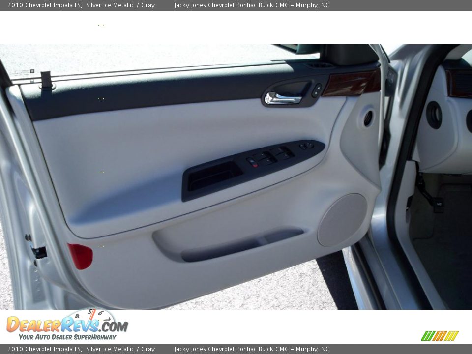 2010 Chevrolet Impala LS Silver Ice Metallic / Gray Photo #23