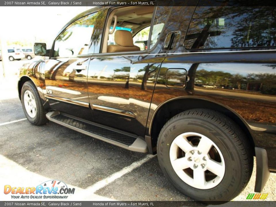 2007 Nissan Armada SE Galaxy Black / Sand Photo #6