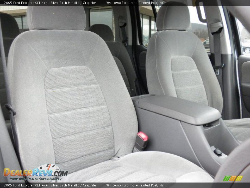 2005 Ford Explorer XLT 4x4 Silver Birch Metallic / Graphite Photo #14