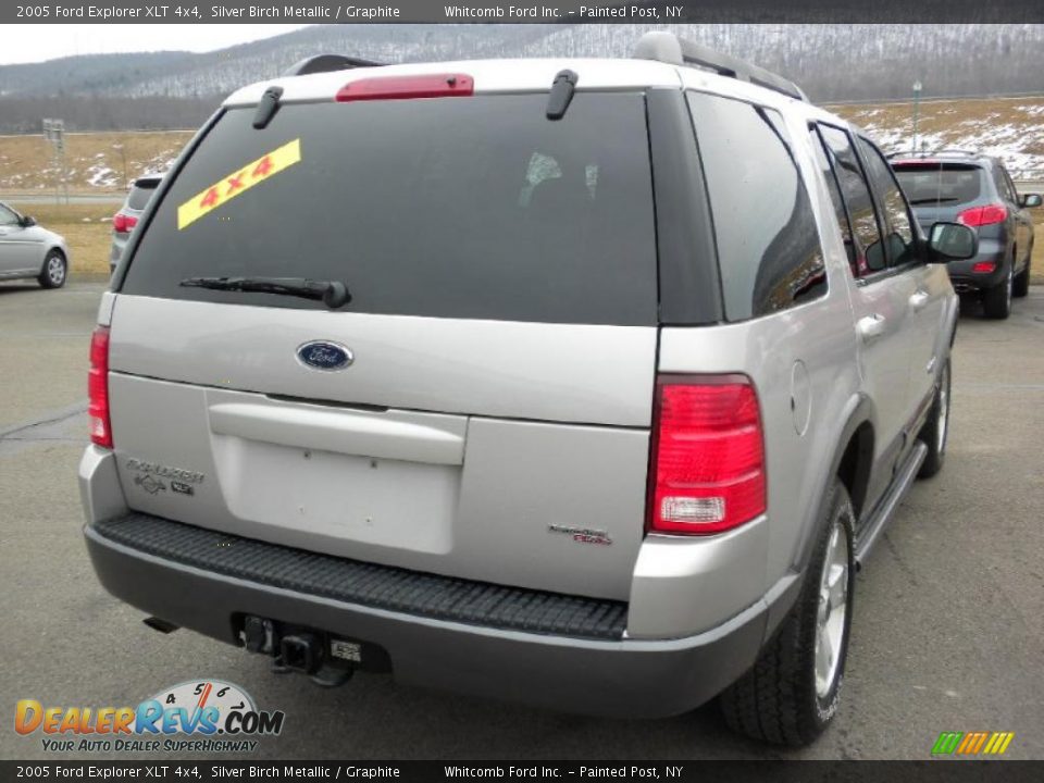 2005 Ford Explorer XLT 4x4 Silver Birch Metallic / Graphite Photo #18