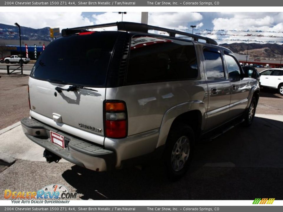 2004 Chevrolet Suburban 1500 Z71 4x4 Silver Birch Metallic / Tan/Neutral Photo #4