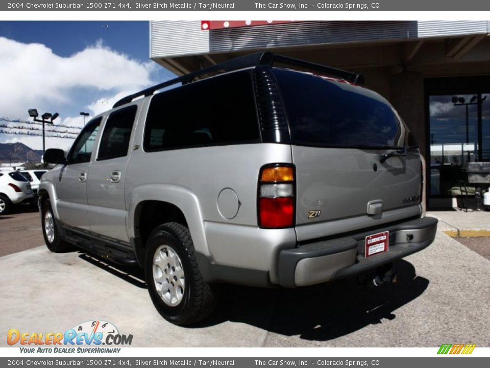 2004 Chevrolet Suburban 1500 Z71 4x4 Silver Birch Metallic / Tan/Neutral Photo #5