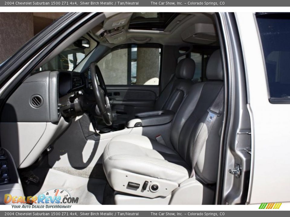 2004 Chevrolet Suburban 1500 Z71 4x4 Silver Birch Metallic / Tan/Neutral Photo #6