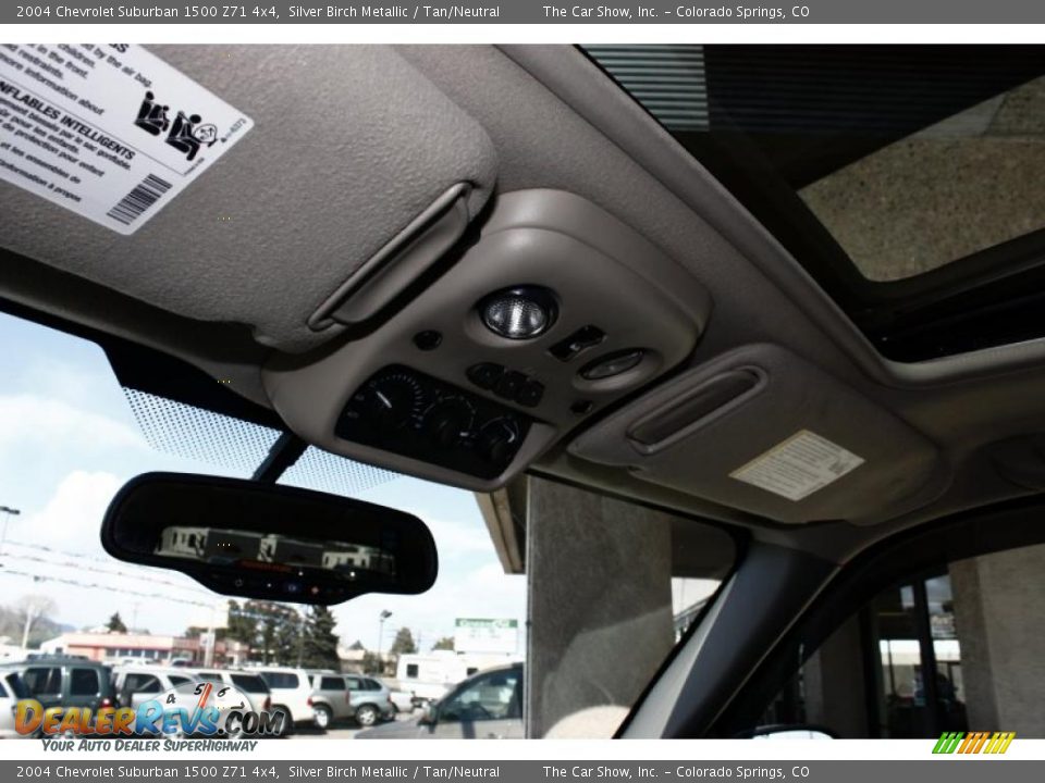 2004 Chevrolet Suburban 1500 Z71 4x4 Silver Birch Metallic / Tan/Neutral Photo #11