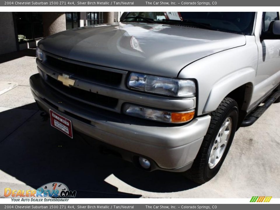 2004 Chevrolet Suburban 1500 Z71 4x4 Silver Birch Metallic / Tan/Neutral Photo #19
