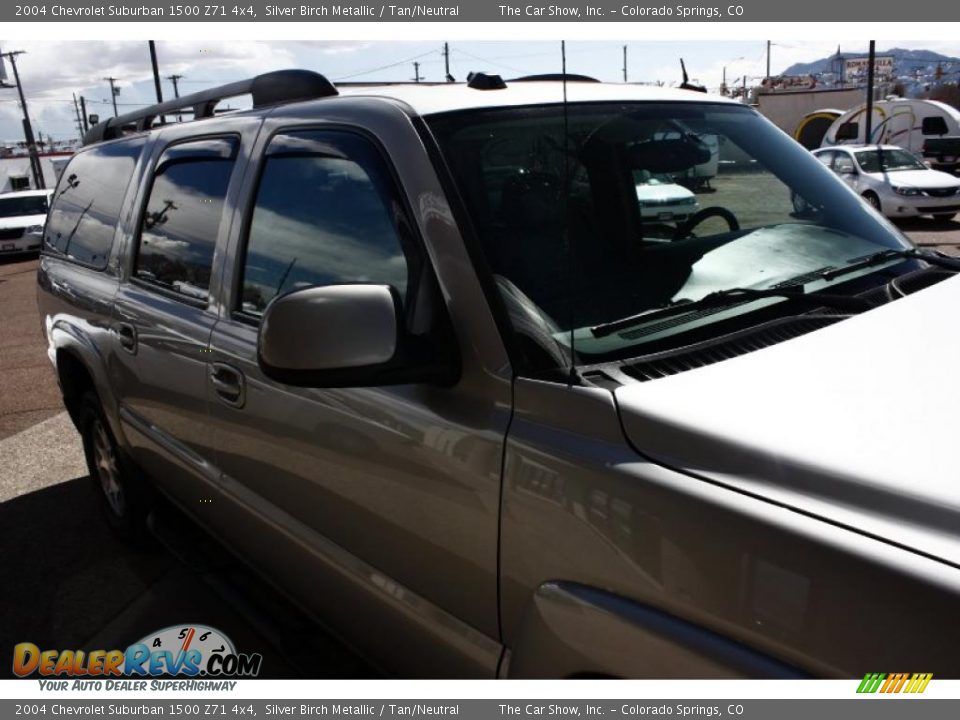 2004 Chevrolet Suburban 1500 Z71 4x4 Silver Birch Metallic / Tan/Neutral Photo #20