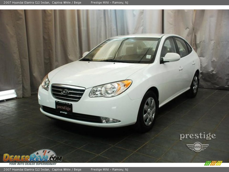 2007 Hyundai Elantra GLS Sedan Captiva White / Beige Photo #1