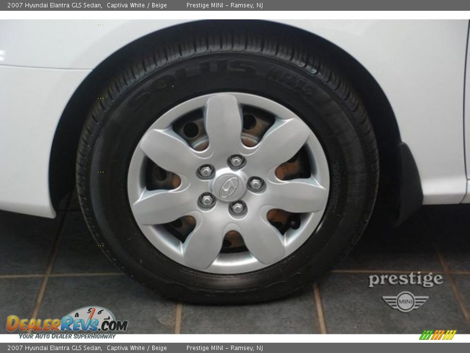 2007 Hyundai Elantra GLS Sedan Captiva White / Beige Photo #8