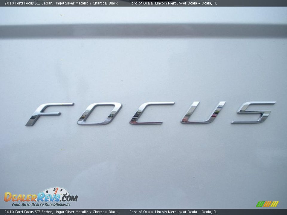 2010 Ford Focus SES Sedan Ingot Silver Metallic / Charcoal Black Photo #4