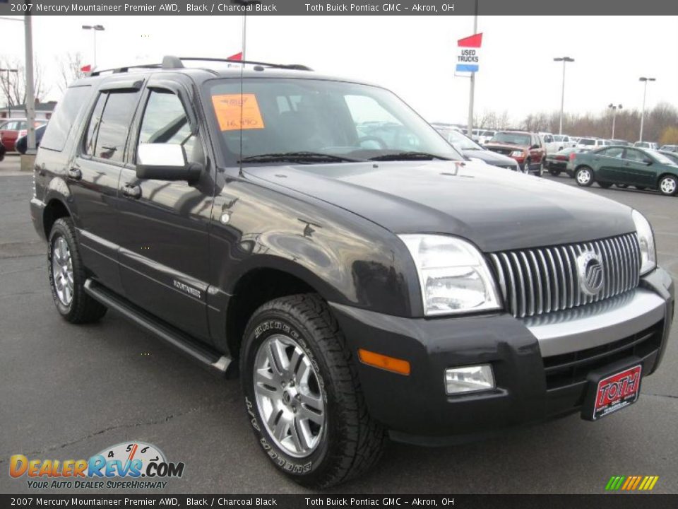 2007 Mercury Mountaineer Premier AWD Black / Charcoal Black Photo #1