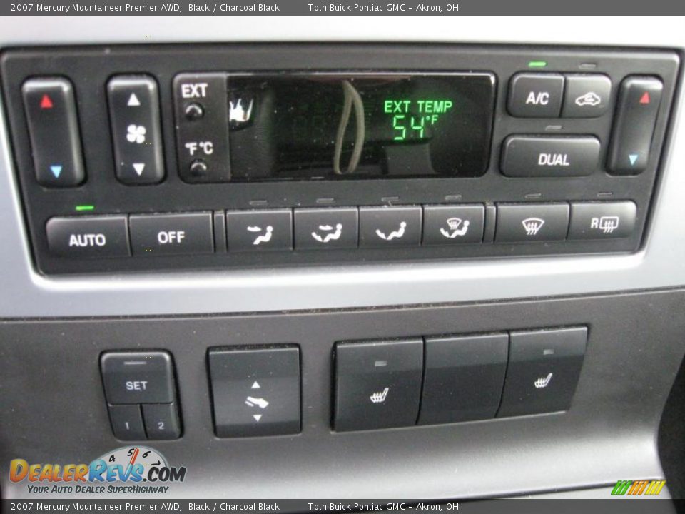 2007 Mercury Mountaineer Premier AWD Black / Charcoal Black Photo #13