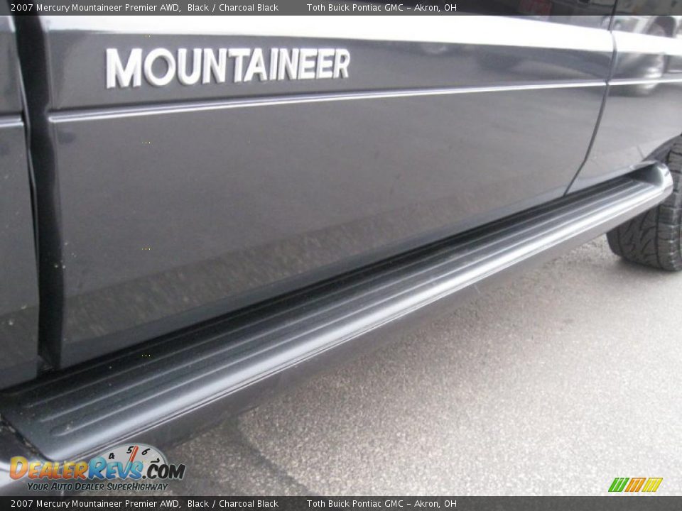 2007 Mercury Mountaineer Premier AWD Black / Charcoal Black Photo #21