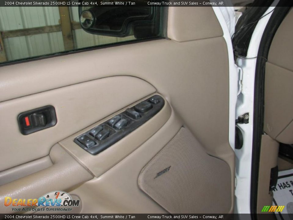 2004 Chevrolet Silverado 2500HD LS Crew Cab 4x4 Summit White / Tan Photo #19