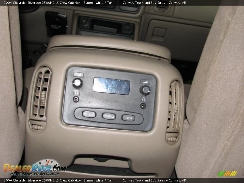 2004 Chevrolet Silverado 2500HD LS Crew Cab 4x4 Summit White / Tan Photo #23