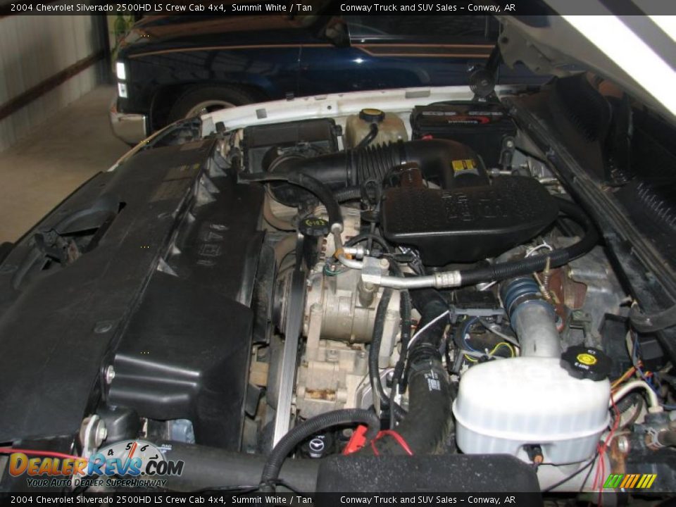 2004 Chevrolet Silverado 2500HD LS Crew Cab 4x4 Summit White / Tan Photo #25