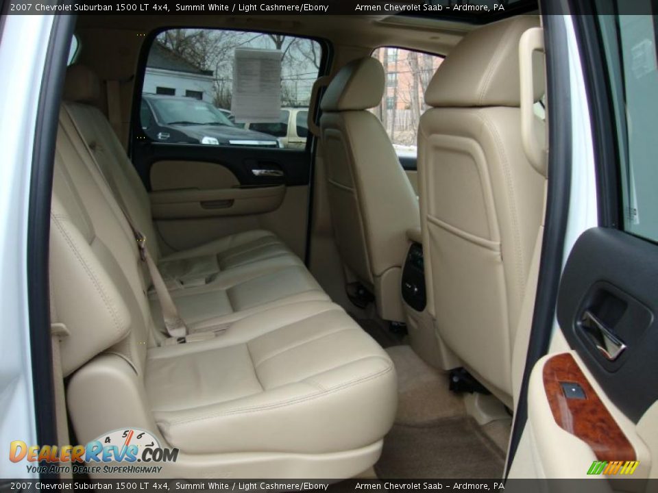 2007 Chevrolet Suburban 1500 LT 4x4 Summit White / Light Cashmere/Ebony Photo #20