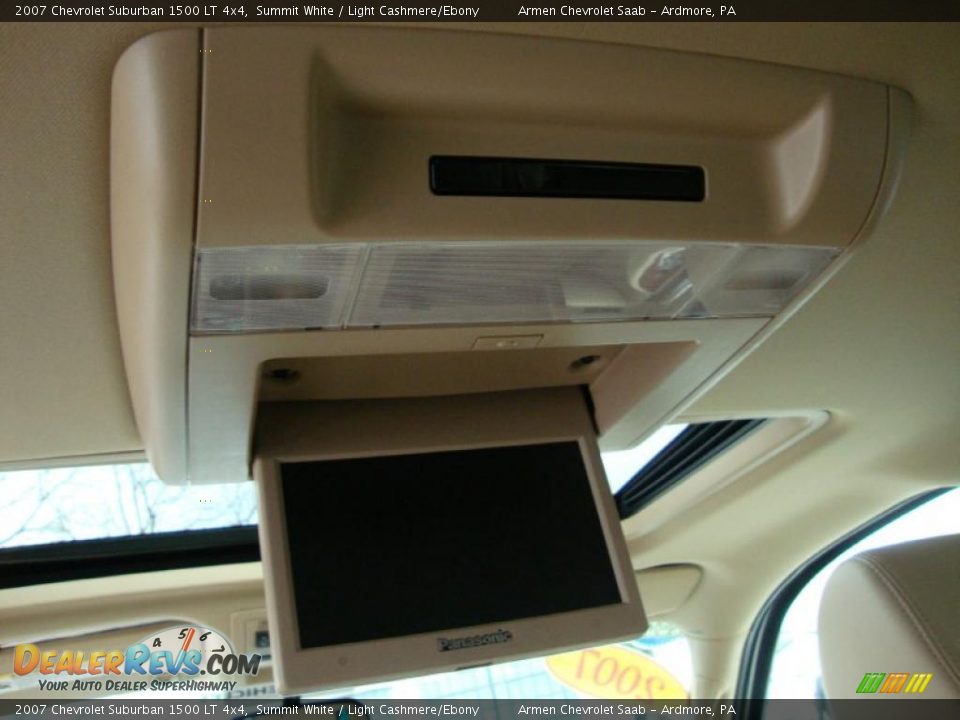 2007 Chevrolet Suburban 1500 LT 4x4 Summit White / Light Cashmere/Ebony Photo #25