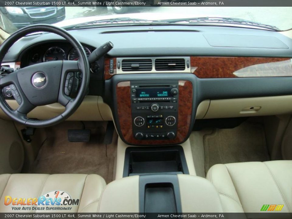 2007 Chevrolet Suburban 1500 LT 4x4 Summit White / Light Cashmere/Ebony Photo #26