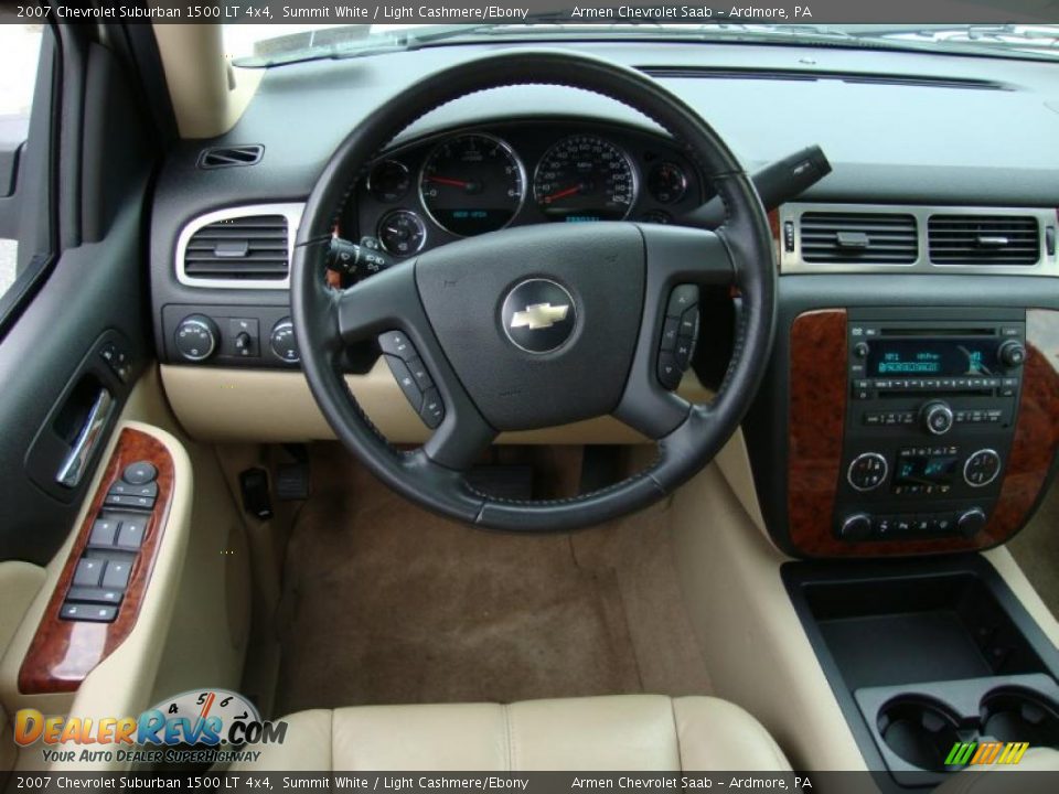 2007 Chevrolet Suburban 1500 LT 4x4 Summit White / Light Cashmere/Ebony Photo #27
