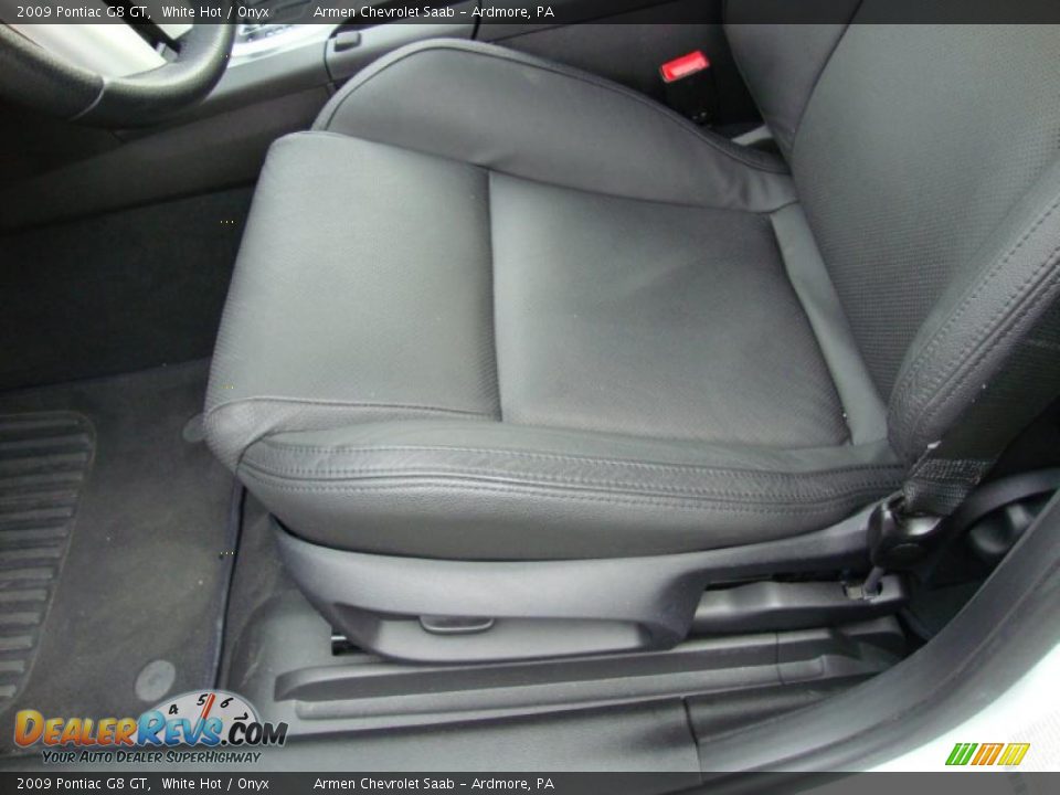 2009 Pontiac G8 GT White Hot / Onyx Photo #14