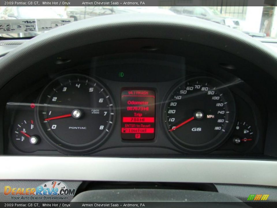 2009 Pontiac G8 GT White Hot / Onyx Photo #33
