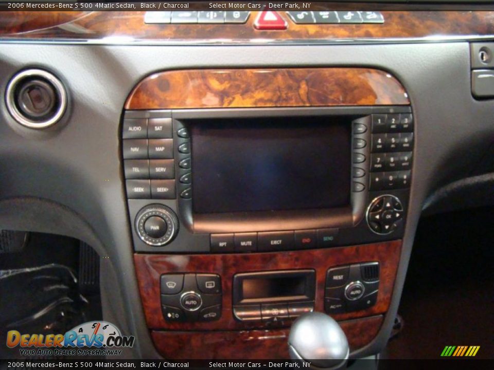 2006 Mercedes-Benz S 500 4Matic Sedan Black / Charcoal Photo #12