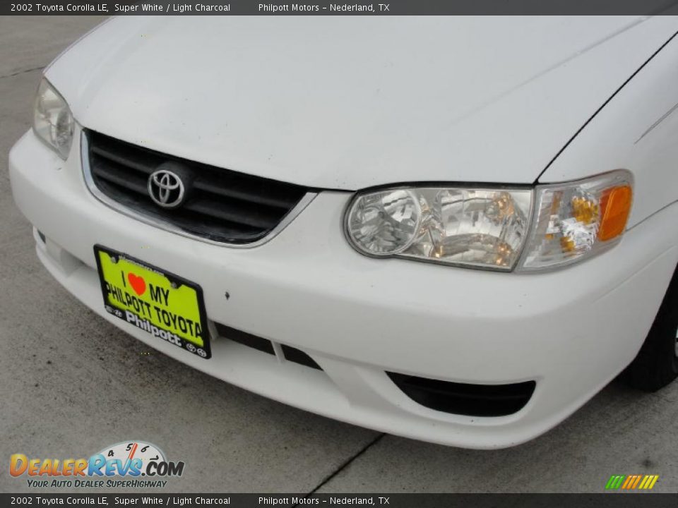 2002 Toyota Corolla LE Super White / Light Charcoal Photo #12