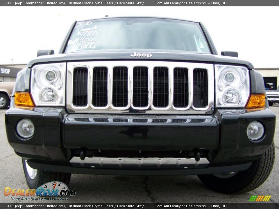 2010 Jeep Commander Limited 4x4 Brilliant Black Crystal Pearl / Dark Slate Gray Photo #3
