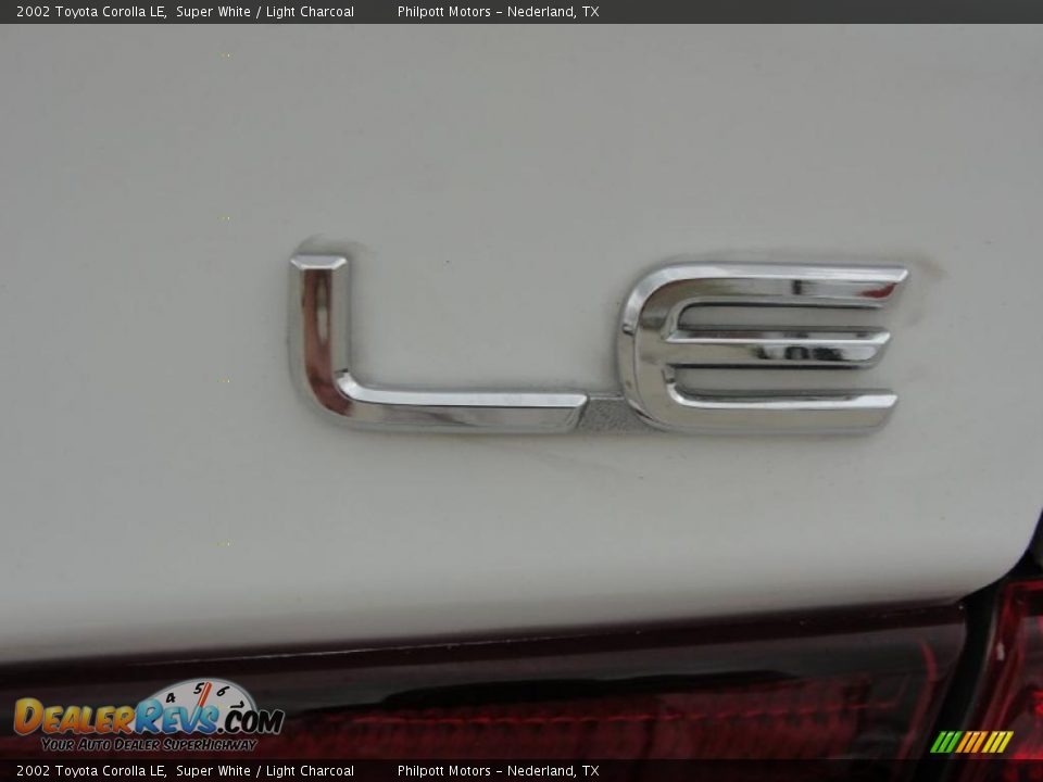 2002 Toyota Corolla LE Super White / Light Charcoal Photo #20