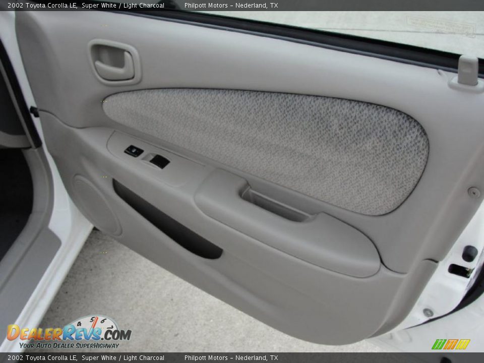 2002 Toyota Corolla LE Super White / Light Charcoal Photo #23